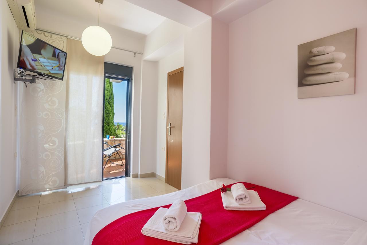 Caravella Luxury Apartment Palaiochora